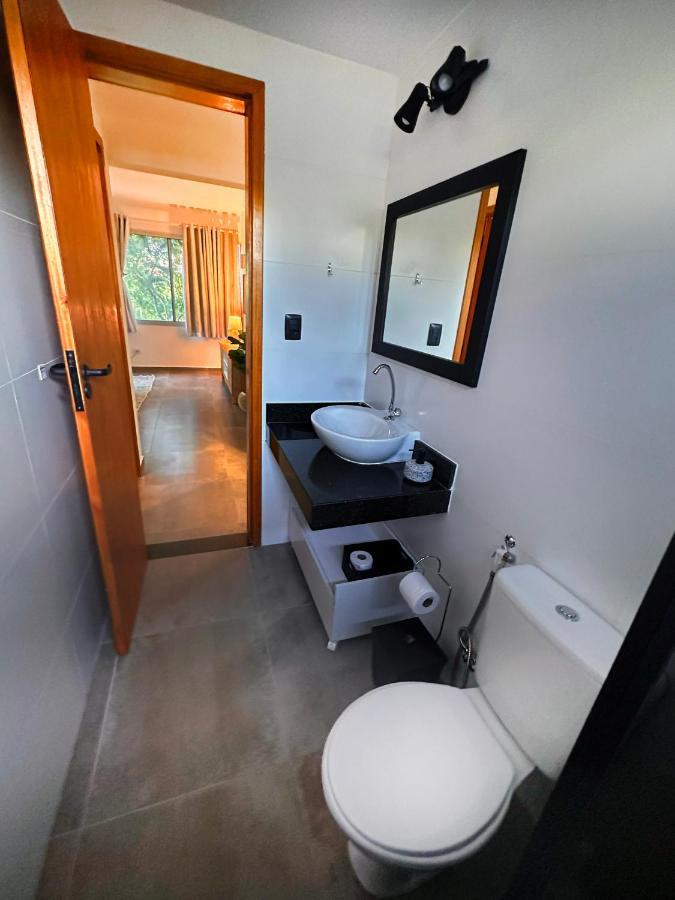 Local 102 Apartemen