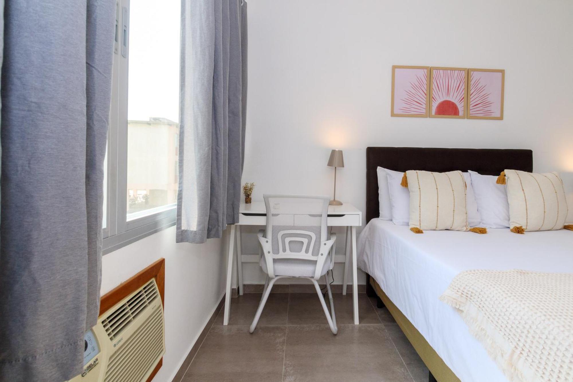 Apartemen Local 102 *